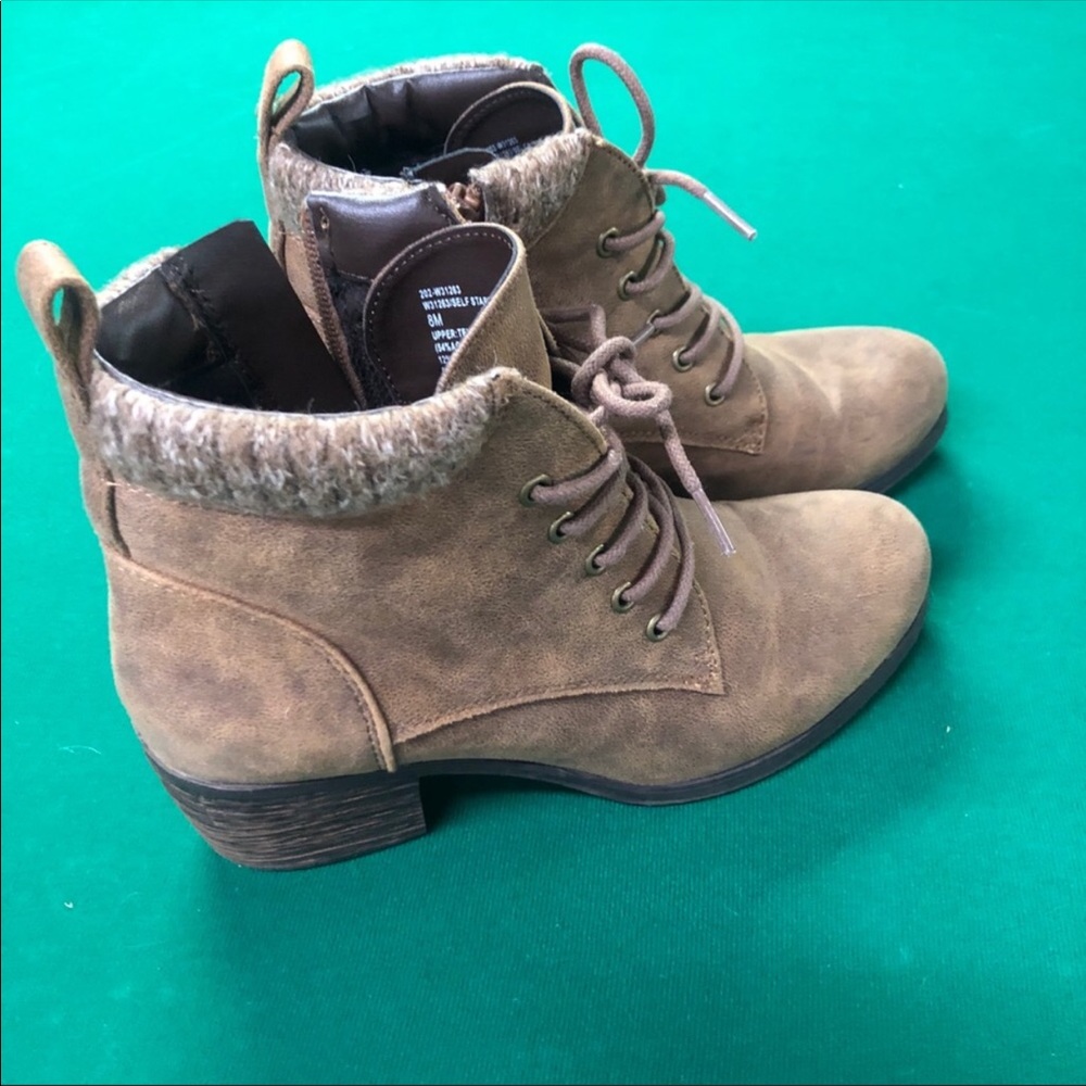 White Mountain Self Start Heeled Boots